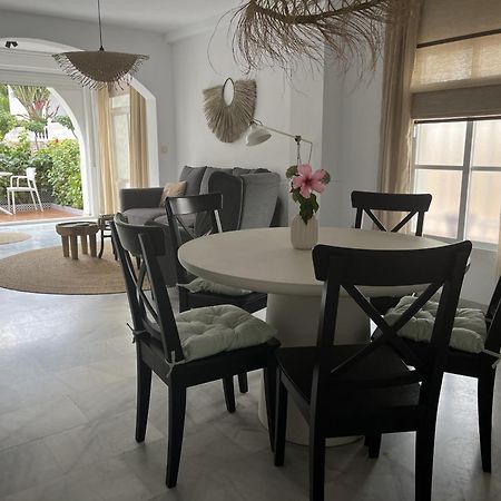 Edf. Fuentes C Bajo A Apartment เนร์คา ภายนอก รูปภาพ