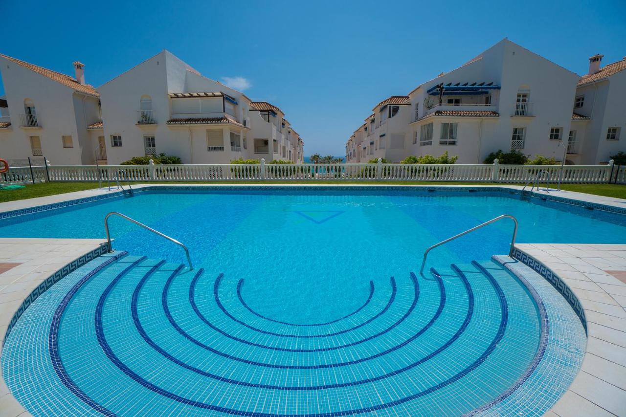Edf. Fuentes C Bajo A Apartment เนร์คา ภายนอก รูปภาพ