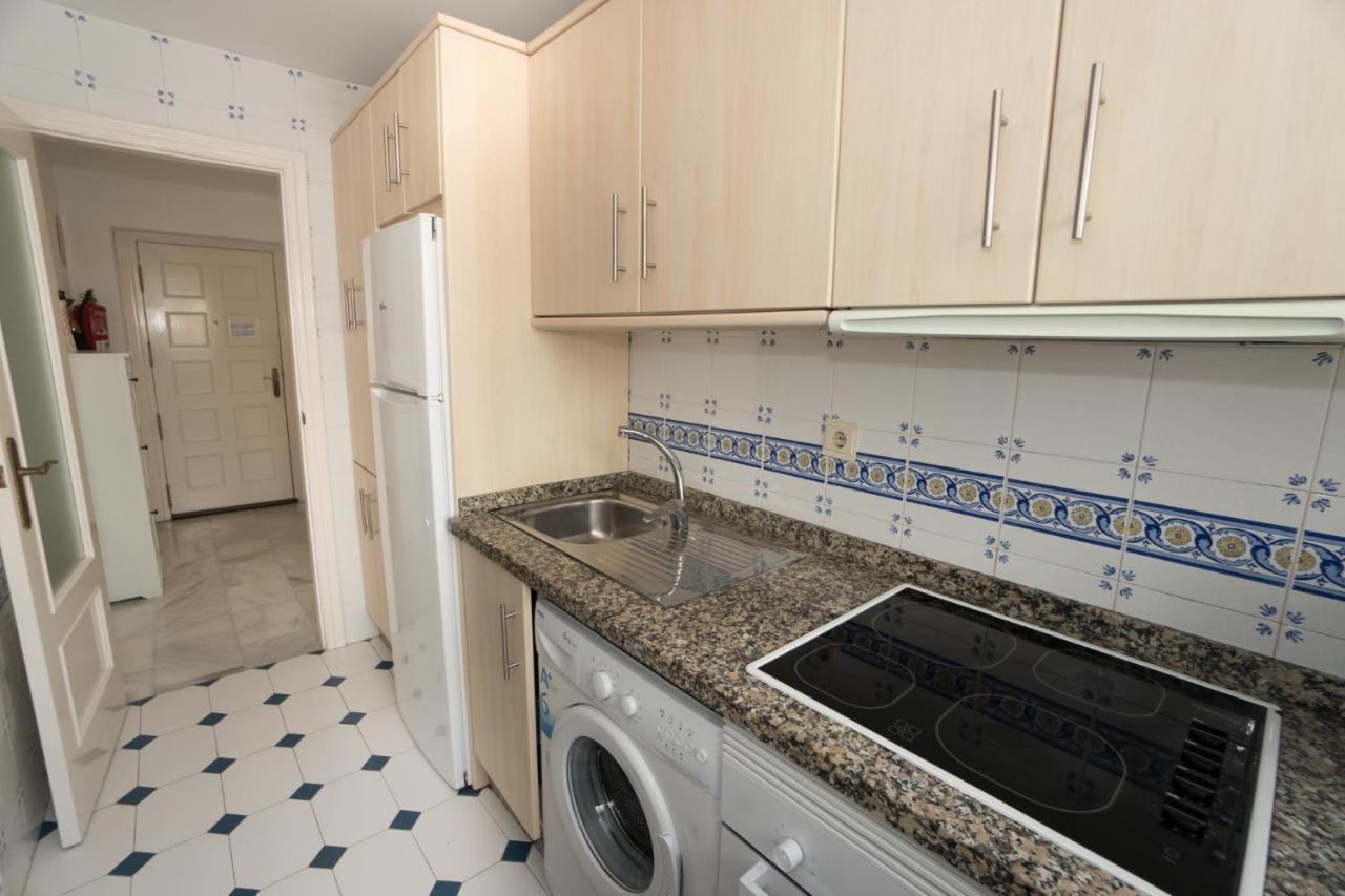 Edf. Fuentes C Bajo A Apartment เนร์คา ภายนอก รูปภาพ