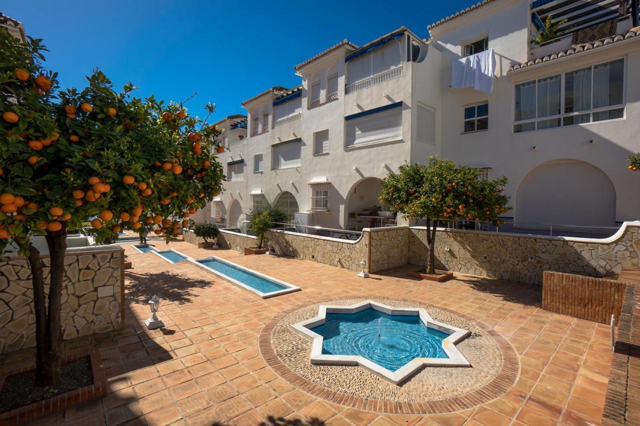 Edf. Fuentes C Bajo A Apartment เนร์คา ภายนอก รูปภาพ