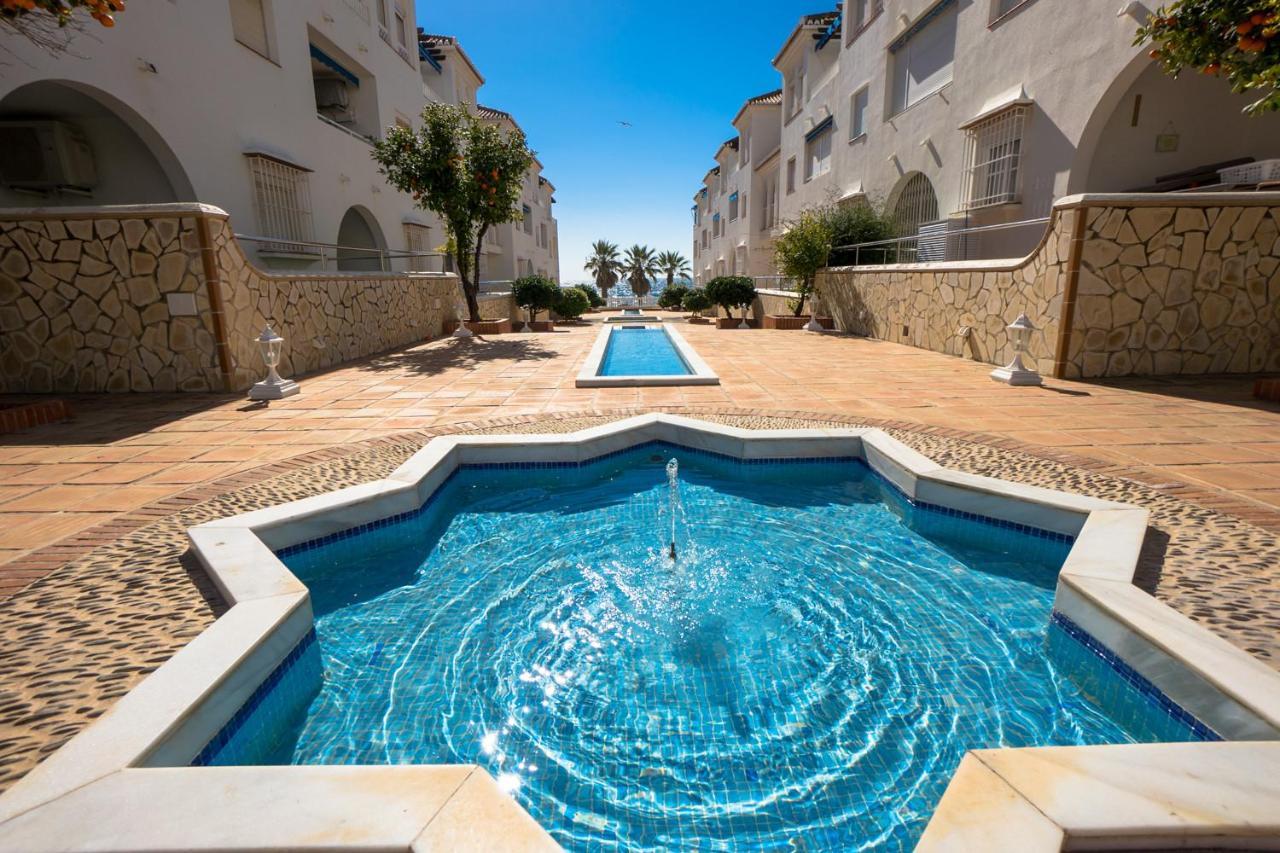 Edf. Fuentes C Bajo A Apartment เนร์คา ภายนอก รูปภาพ